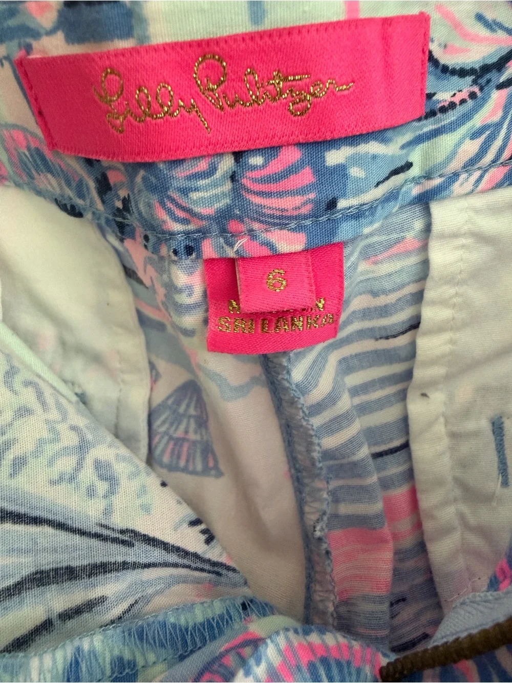 Lilly Pulitzer Blue and Pink Tropical Print  Shorts size 6 - Picture 6 of 6